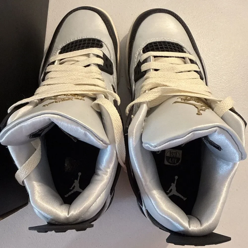 Nike Air Jordan 4 Retro GS Platinum Gold Unisex 4.5Y HighTop Sneakers FZ8585-070